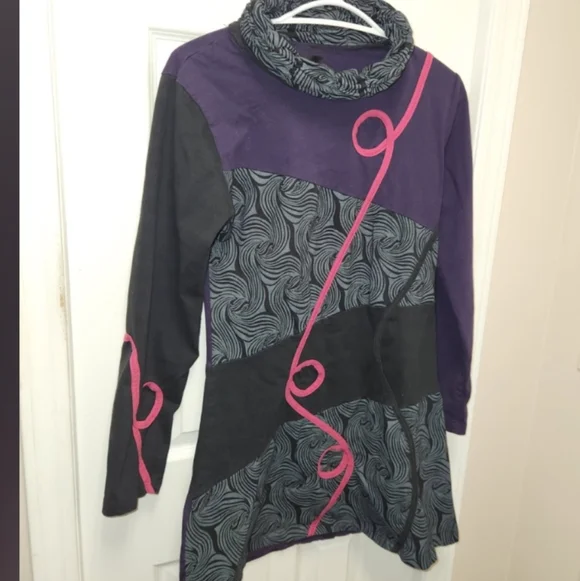 Leopards & Roses Abstract Dress - Picture 3 of 11